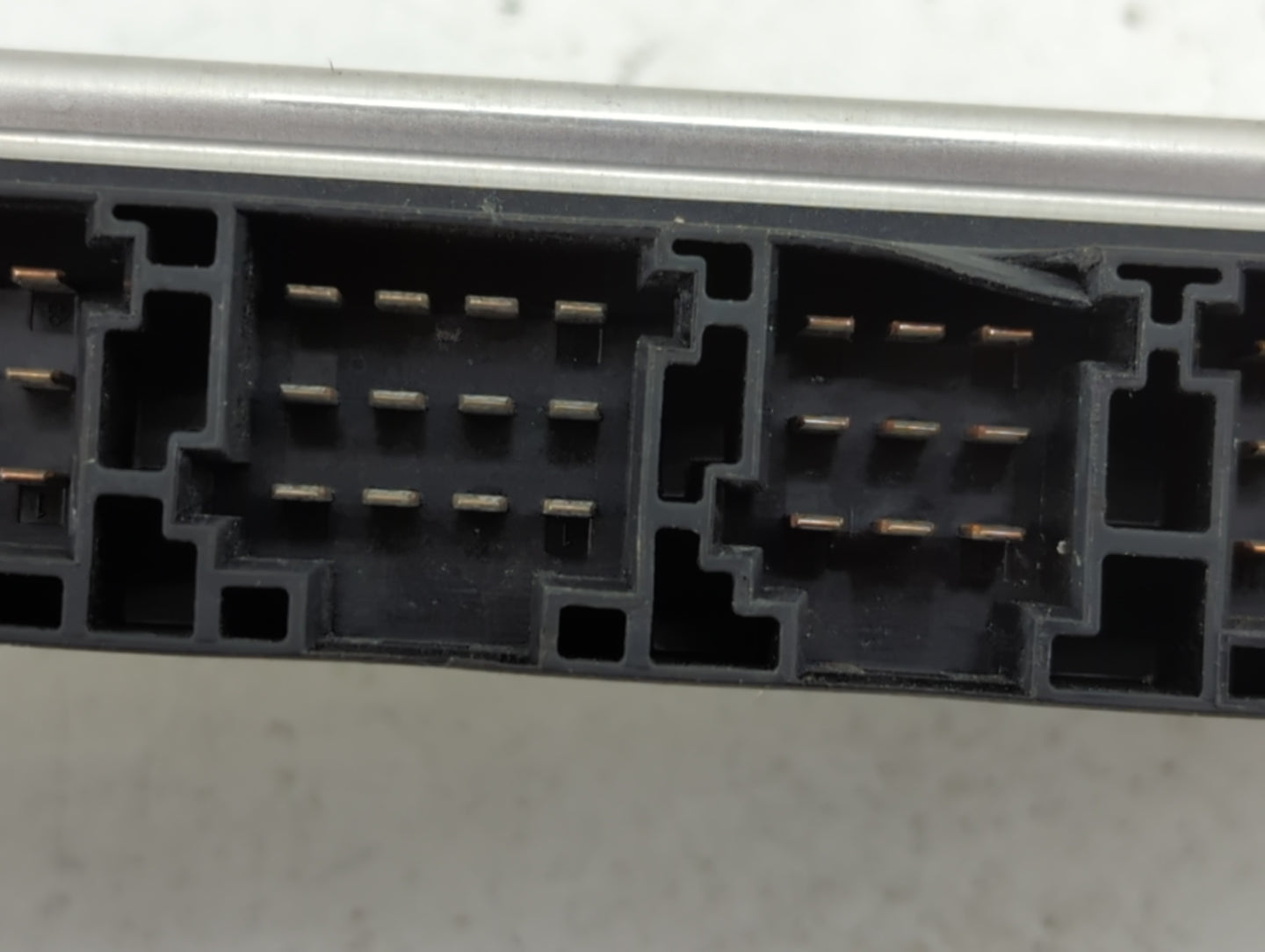 2020 Land Rover Range Rover Chassis Control Module Ccm Bcm Body Control - Oemusedautoparts1.com