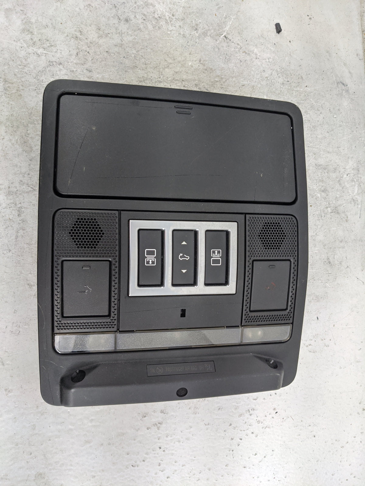 2020 Land Rover Range Rover Overhead Console W/rear Climate Control - Oemusedautoparts1.com