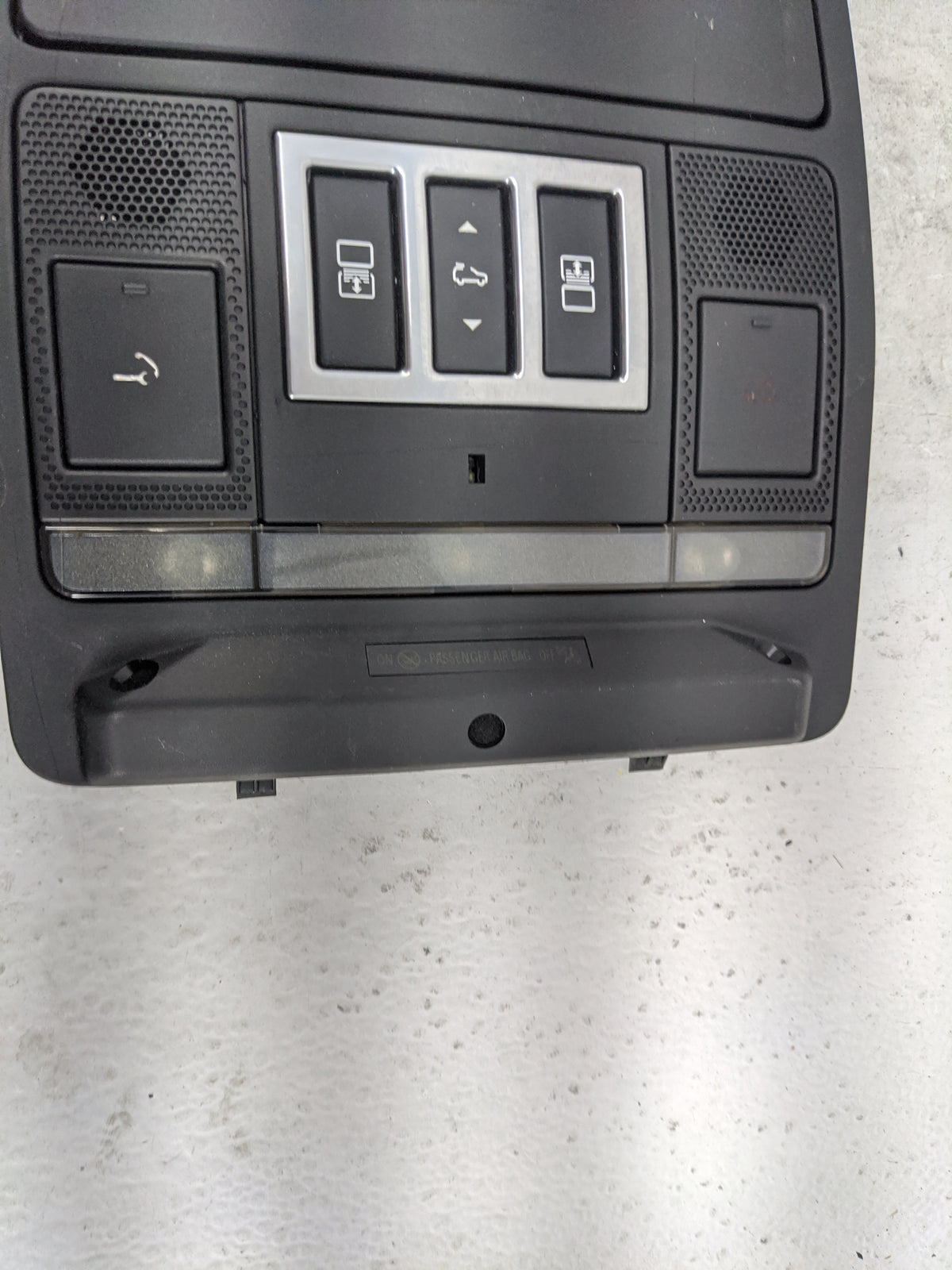 2020 Land Rover Range Rover Overhead Console W/rear Climate Control - Oemusedautoparts1.com