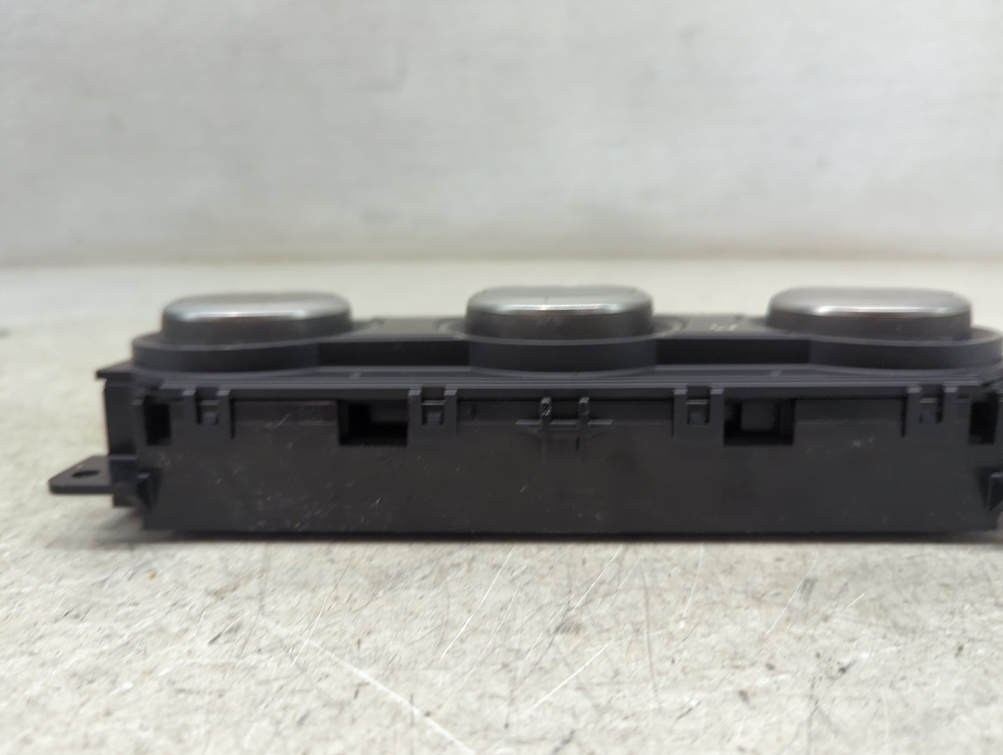 2020 Land Rover Range Rover Sport Climate Control Module Temperature AC/Heater Replacement P/N:HY32-18D687-LD DH9WD Fits OEM