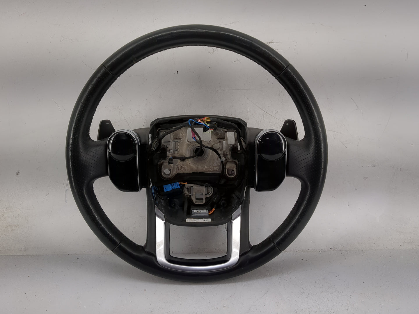 2020 Land Rover Range Rover Velar Steering Wheel Oem Black - Oemusedautoparts1.com