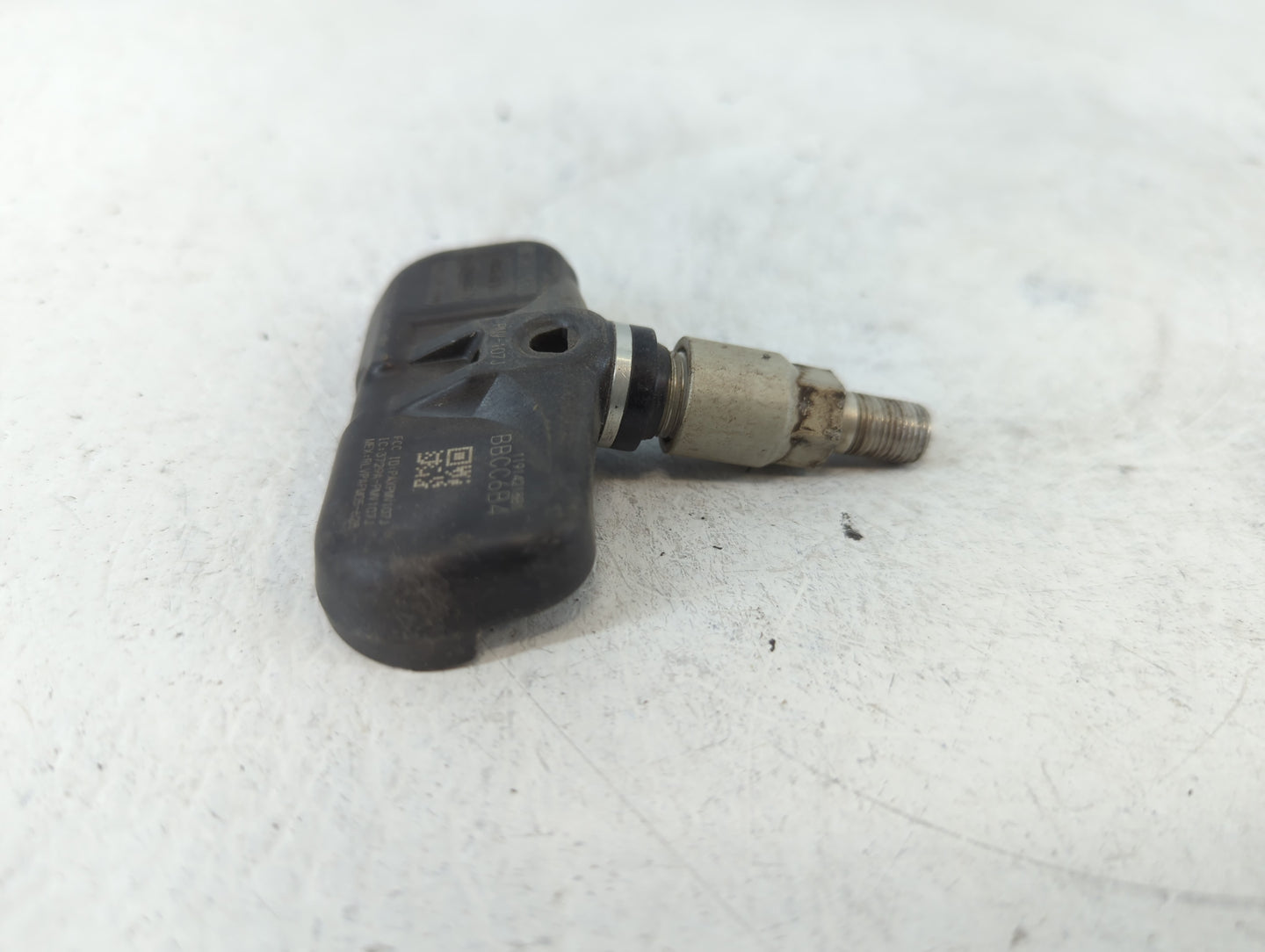 2020 Lexus Gs350 Tire Pressure Monitoring System Sensor Tpms - Oemusedautoparts1.com