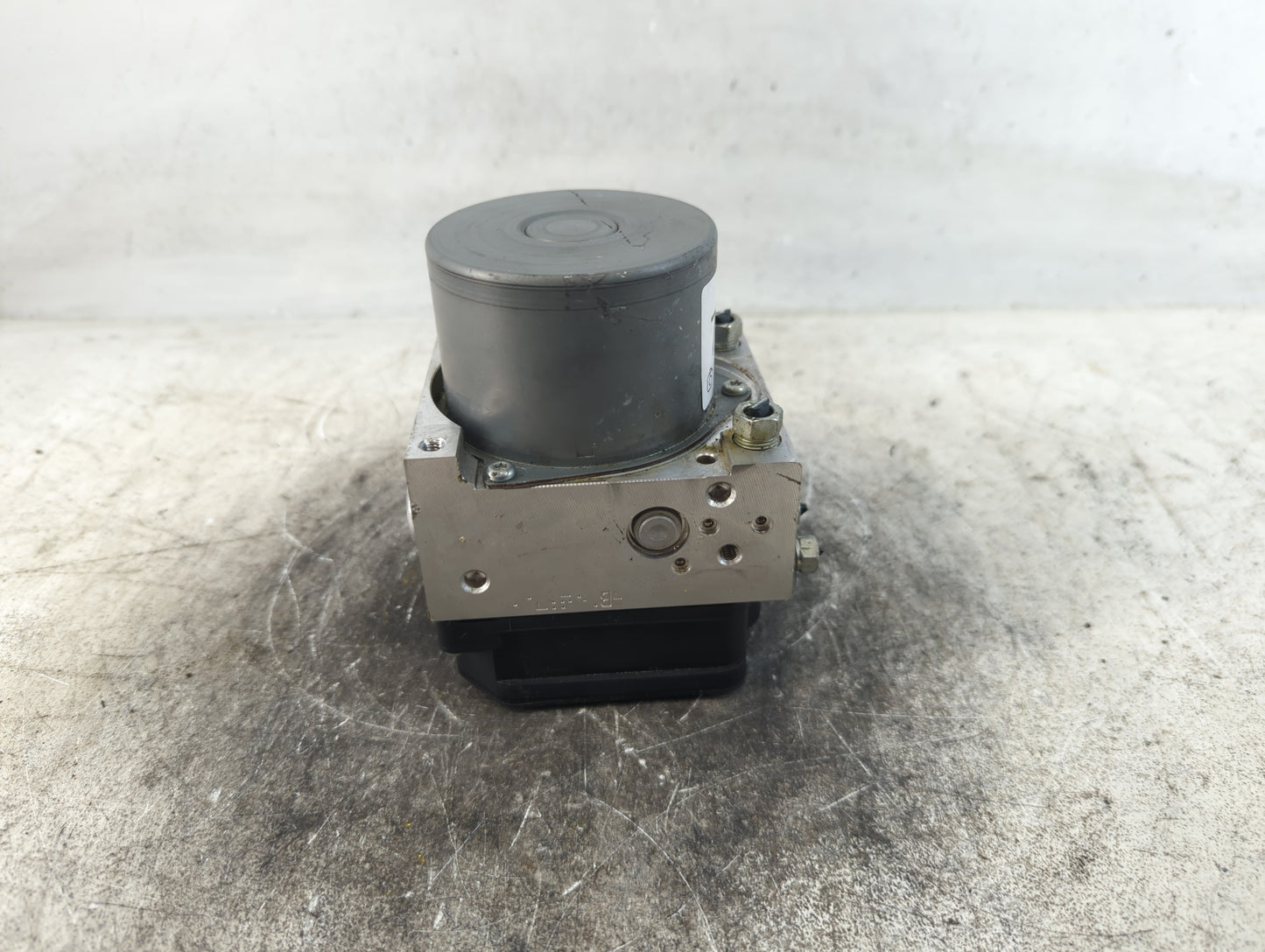 2018-2019 Lexus Is300 ABS Pump Control Module Replacement P/N:44540-53690 Fits Fits 2018 2019 OEM Used Auto Parts - Oemuseda