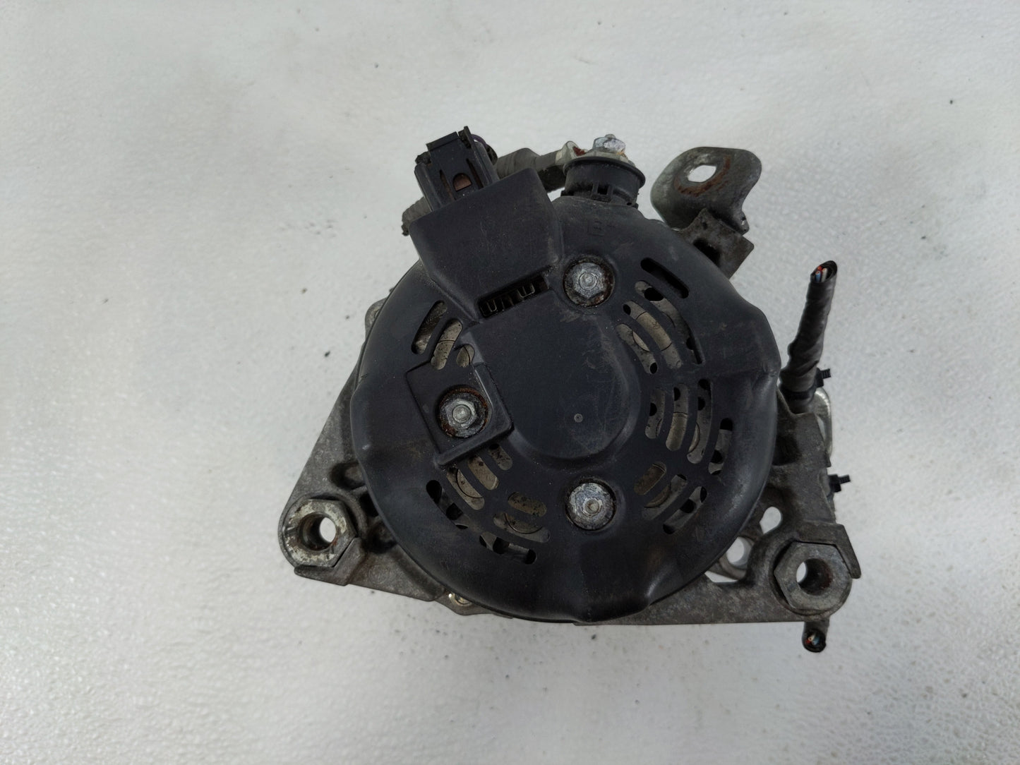 2018-2021 Lexus Nx300 Alternator Replacement Generator Charging Assembly Engine OEM P/N:27060-36101 Fits OEM Used Auto Parts