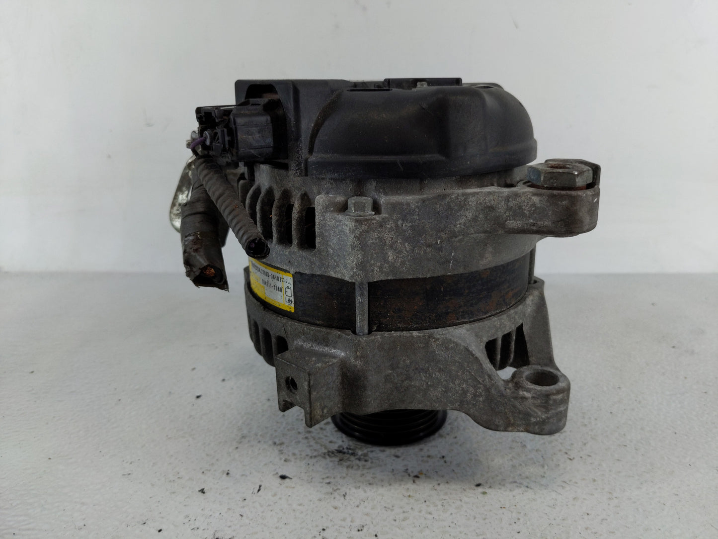 2018-2021 Lexus Nx300 Alternator Replacement Generator Charging Assembly Engine OEM P/N:27060-36101 Fits OEM Used Auto Parts