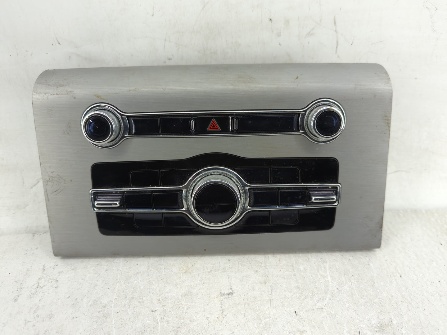2020 Lincoln Aviator Climate Control Module Temperature AC/Heater Replacement P/N:LC5T-18A802-JJ Fits OEM Used Auto Parts - 