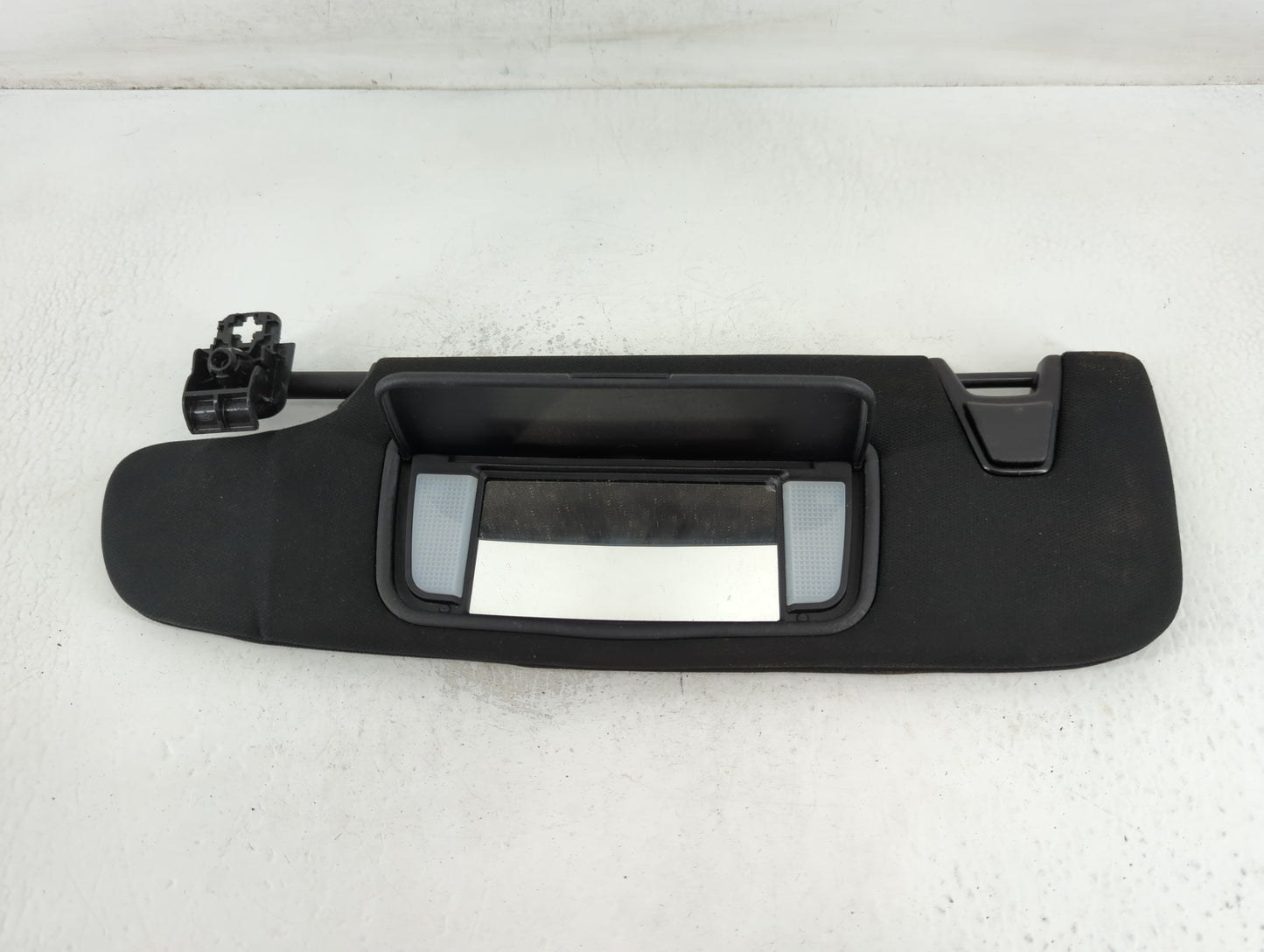 2020 Lincoln Aviator Sun Visor Shade Replacement Driver Left Mirror Fits OEM Used Auto Parts - Oemusedautoparts1.com