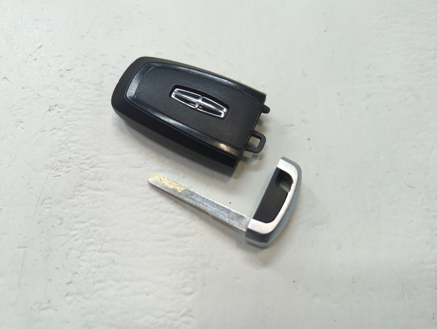 Lincoln Continental Keyless Entry Remote Fob M3N-A2C931426 KF3T-15K601-BA - Oemusedautoparts1.com
