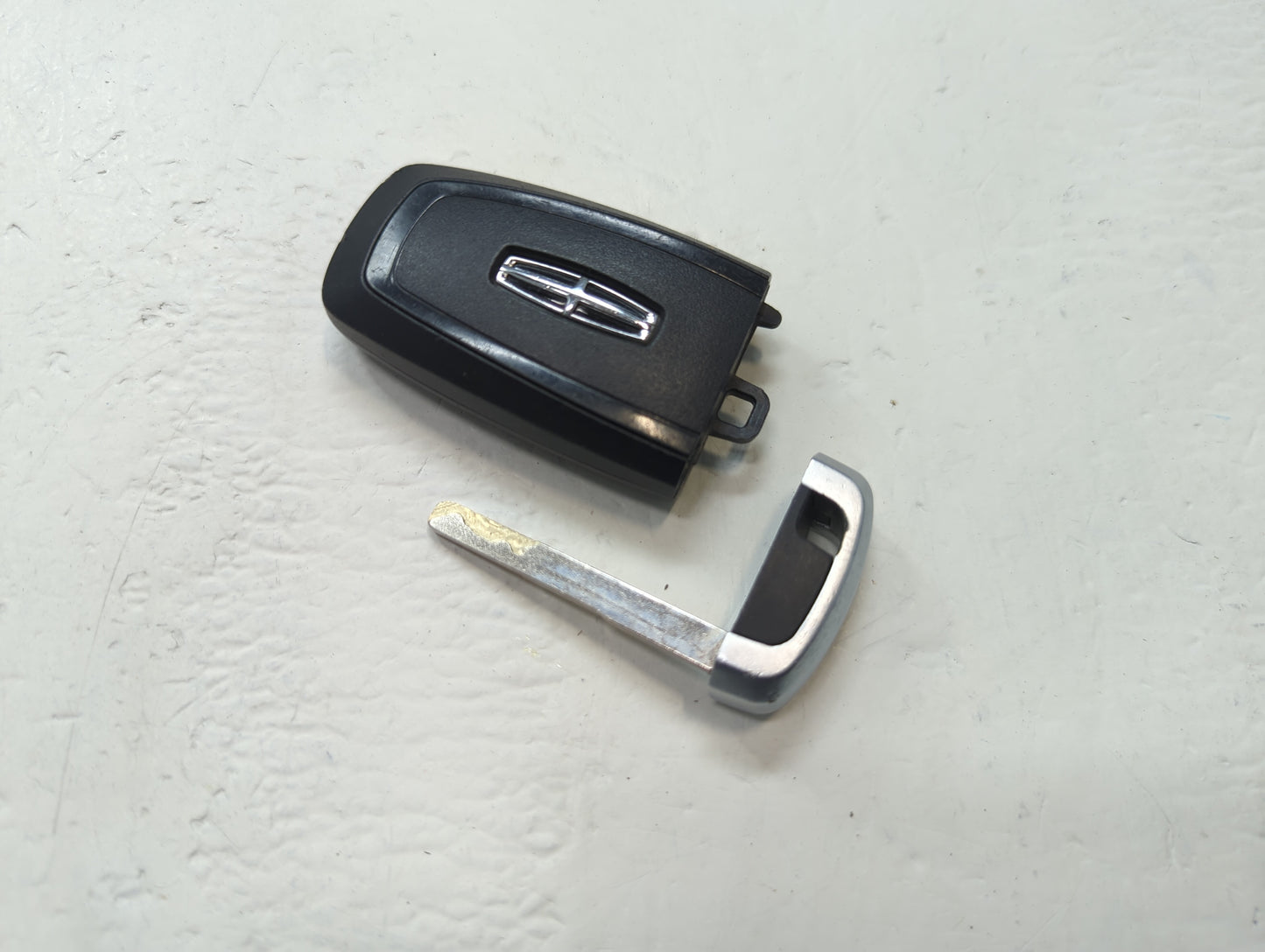 Lincoln Continental Keyless Entry Remote Fob M3N-A2C931426 KF3T-15K601-BA - Oemusedautoparts1.com