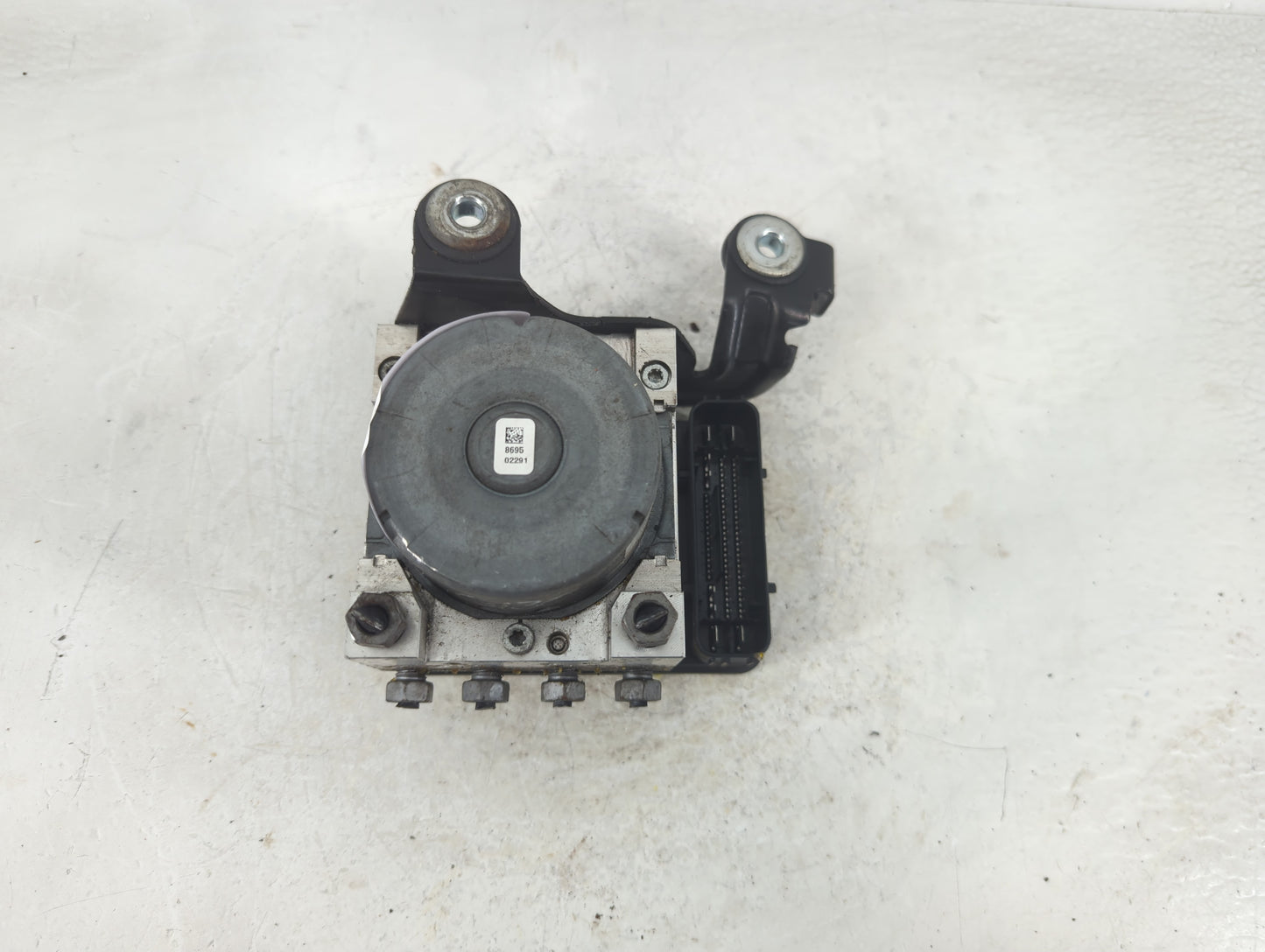 2020 Lincoln Continental ABS Pump Control Module Replacement P/N:G3GC-2B373-CB Fits OEM Used Auto Parts - Oemusedautoparts1.