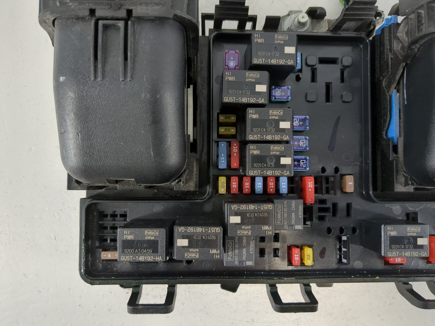 2017-2020 Lincoln Mkz Fusebox Fuse Box Panel Relay Module P/N:HG9T 14D068 BC Fits Fits 2017 2018 2019 2020 OEM Used Auto Par