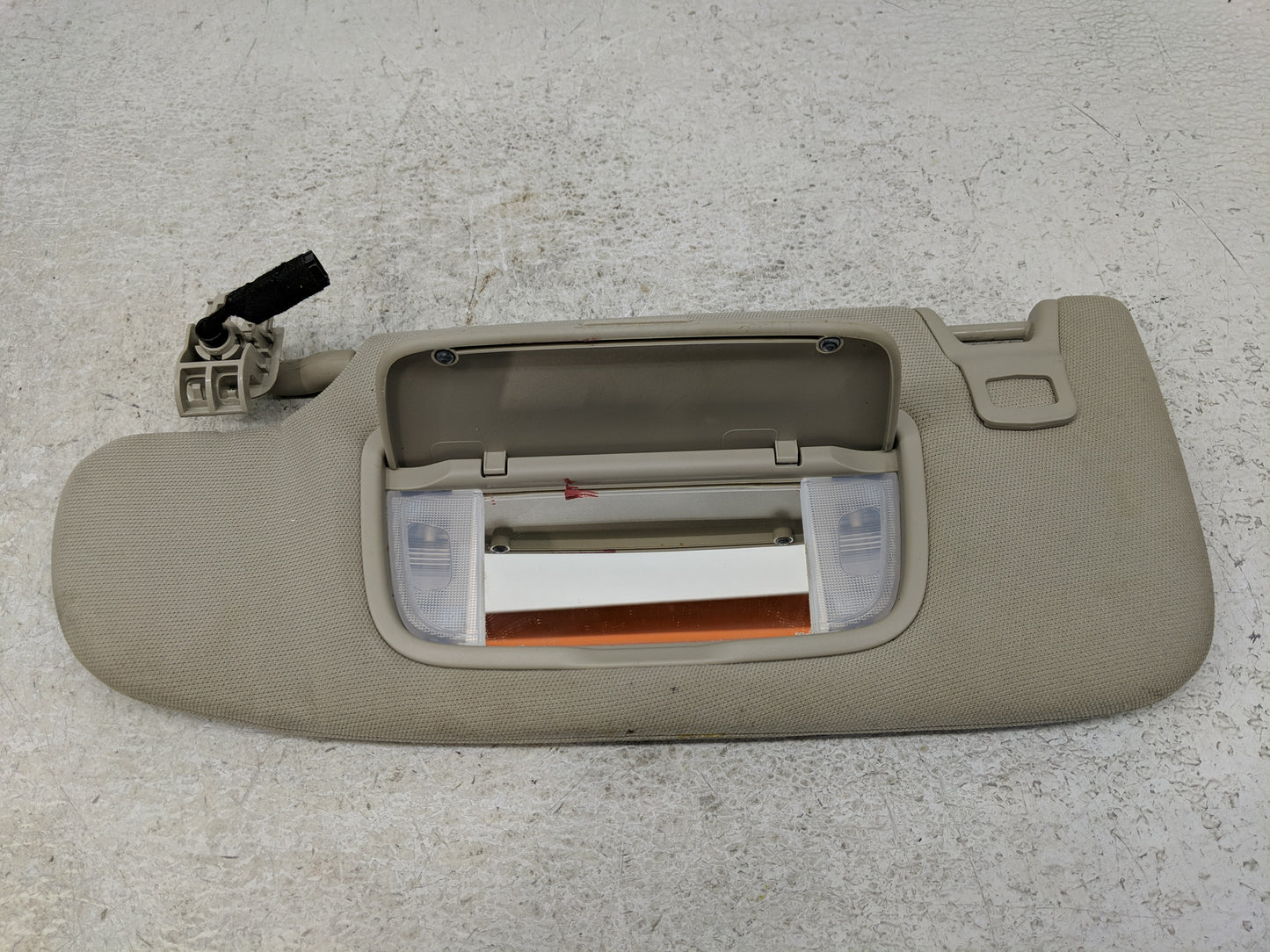 2018-2020 Lincoln Mkz Sun Visor Shade Replacement Driver Left Mirror Fits Fits 2017 2018 2019 2020 OEM Used Auto Parts - Oem
