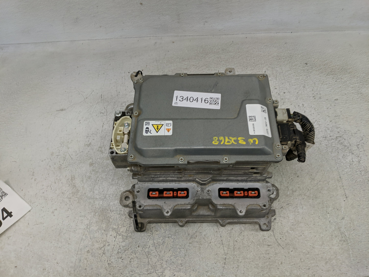 2013 Mkz Ac Dc Power Control Module Accessory Computer Power Inverter - Oemusedautoparts1.com