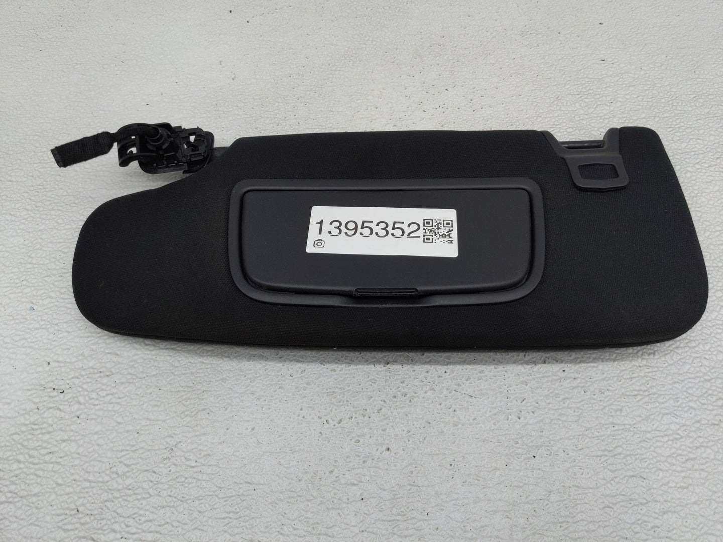 2018-2020 Lincoln Mkz Sun Visor Shade Replacement Driver Left Mirror Fits Fits 2018 2019 2020 OEM Used Auto Parts - Oemuseda