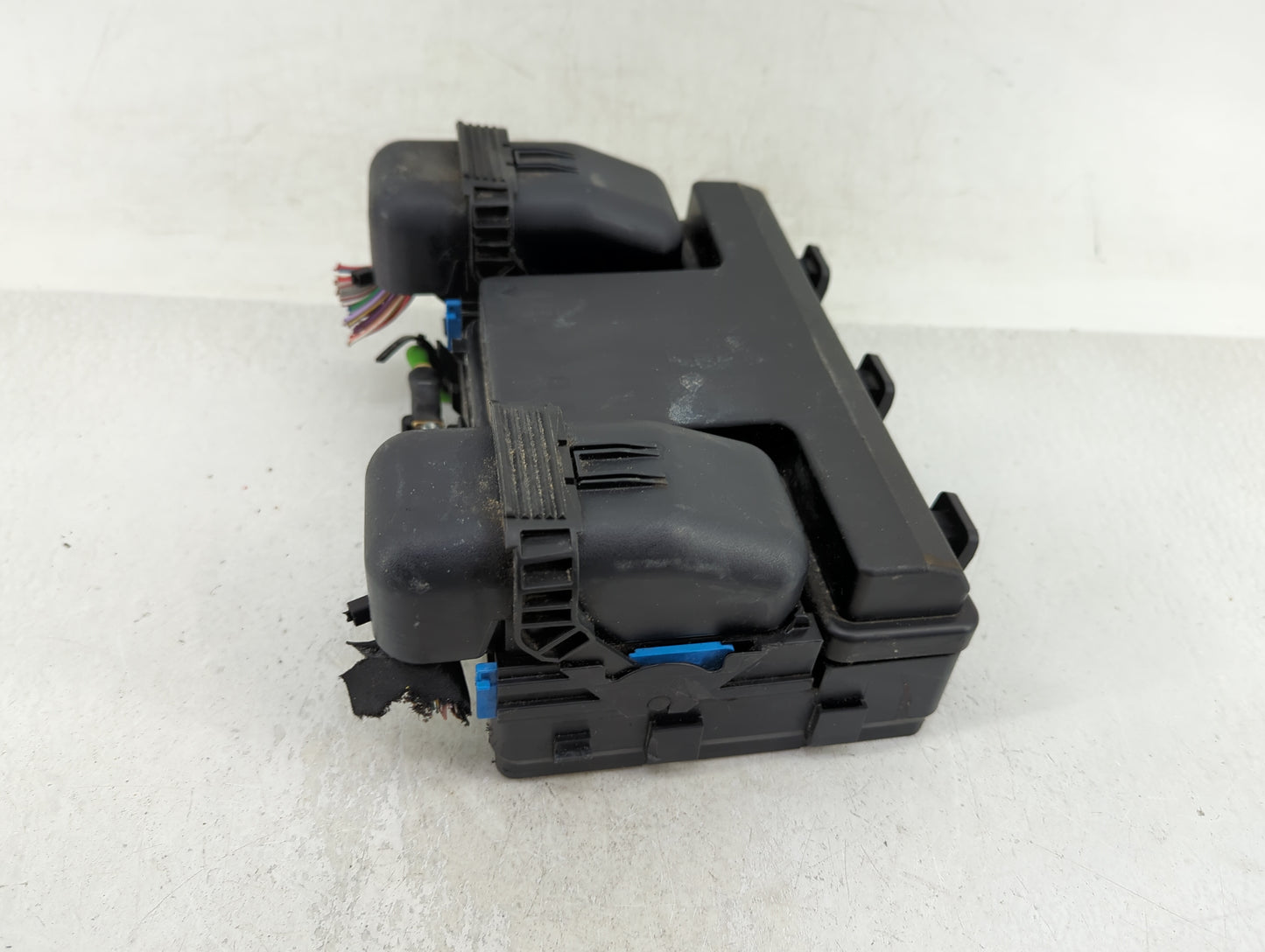 2017-2020 Lincoln Mkz Fusebox Fuse Box Panel Relay Module Fits Fits 2017 2018 2019 2020 OEM Used Auto Parts - Oemusedautopar