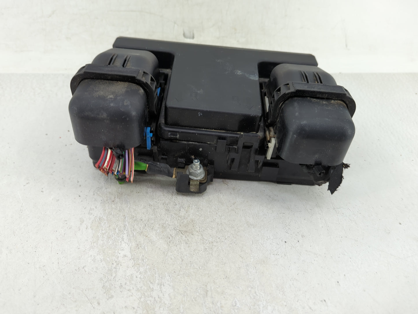 2017-2020 Lincoln Mkz Fusebox Fuse Box Panel Relay Module Fits Fits 2017 2018 2019 2020 OEM Used Auto Parts - Oemusedautopar