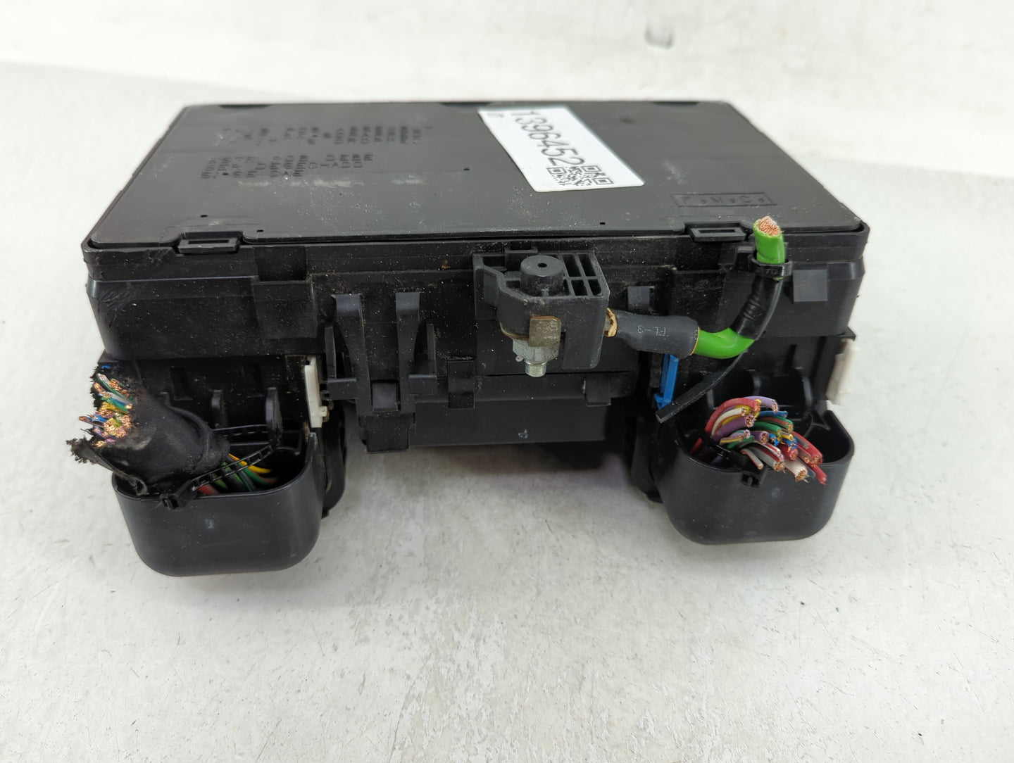 2017-2020 Lincoln Mkz Fusebox Fuse Box Panel Relay Module Fits Fits 2017 2018 2019 2020 OEM Used Auto Parts - Oemusedautopar