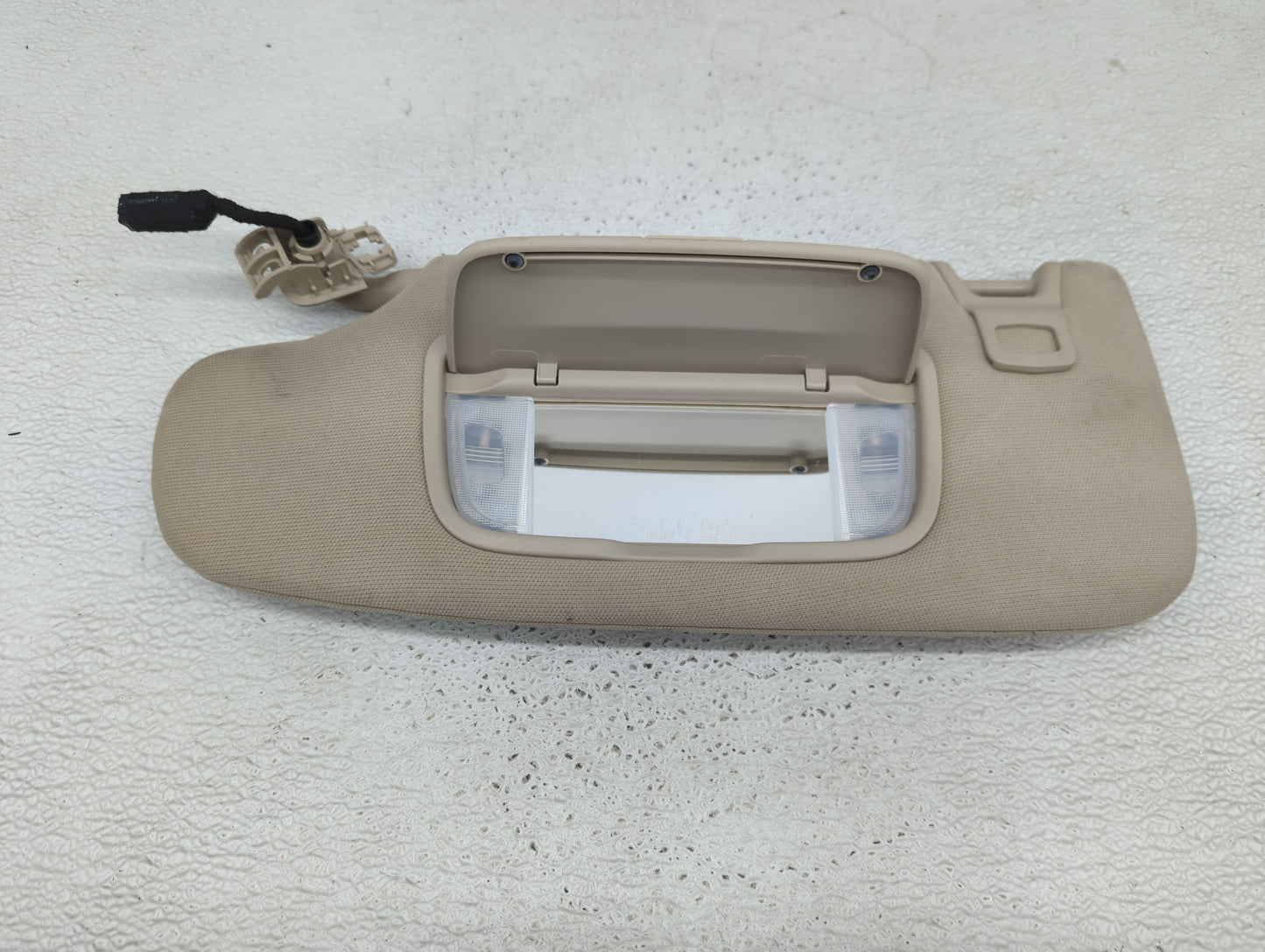 2018-2020 Lincoln Mkz Sun Visor Shade Replacement Driver Left Mirror Fits Fits 2017 2018 2019 2020 OEM Used Auto Parts - Oem