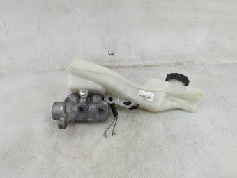 compare product 2020-2020 Lincoln Mkz Brake Master Cylinder