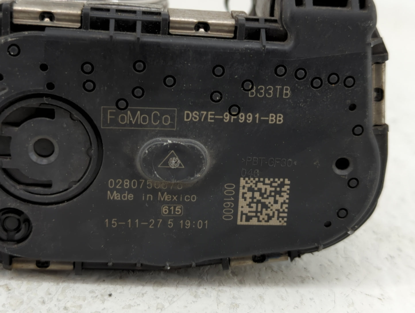 2017-2019 Lincoln Mkz Throttle Body P/N:0 280 750 566 DS7E-9F991-BB Fits Fits 2014 2015 2016 2017 2018 2019 OEM Used Auto Pa