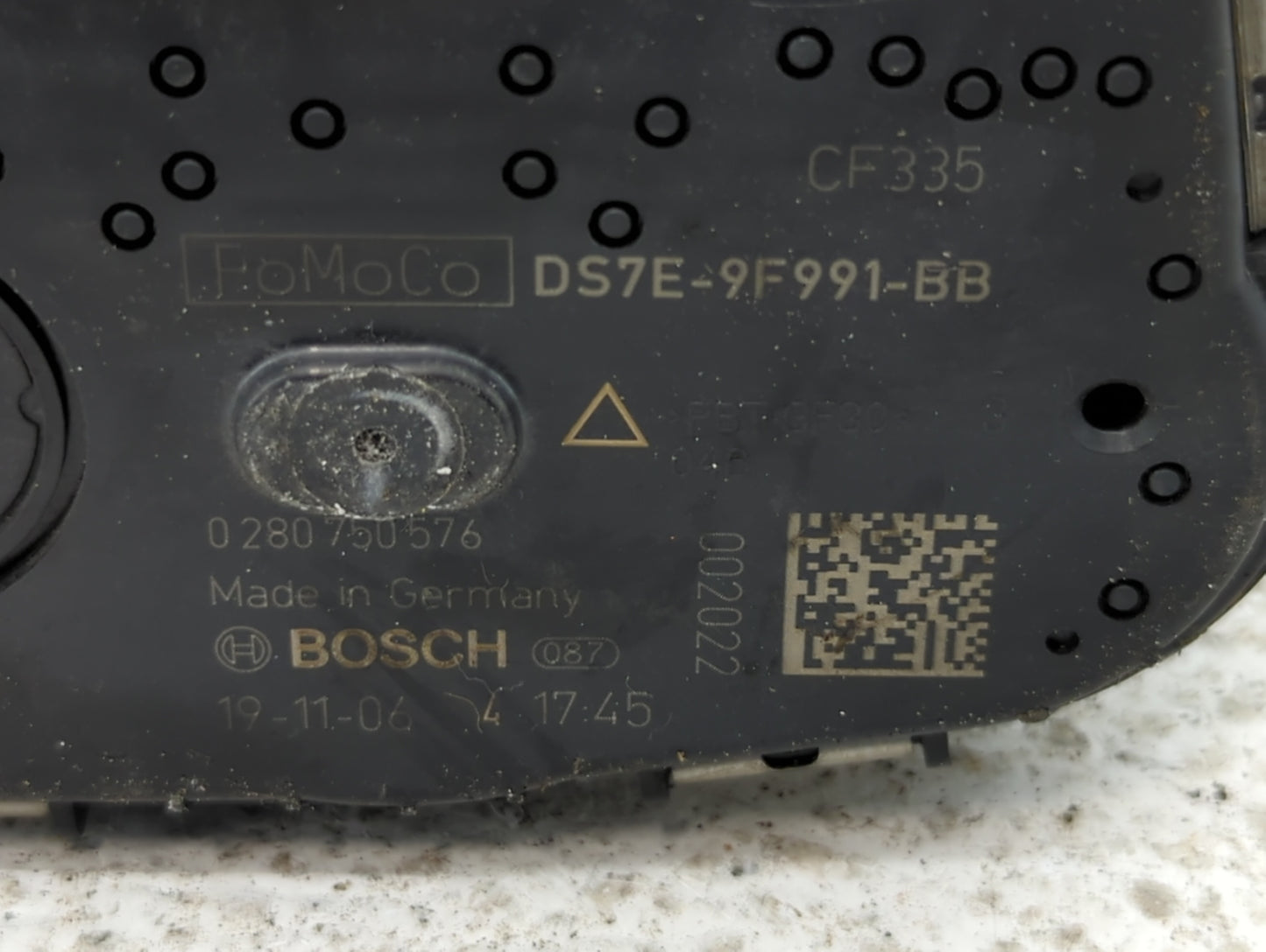 2017-2020 Lincoln Mkz Throttle Body P/N:DS7E-9F991-BB Fits Fits 2014 2015 2016 2017 2018 2019 2020 2021 2022 OEM Used Auto P