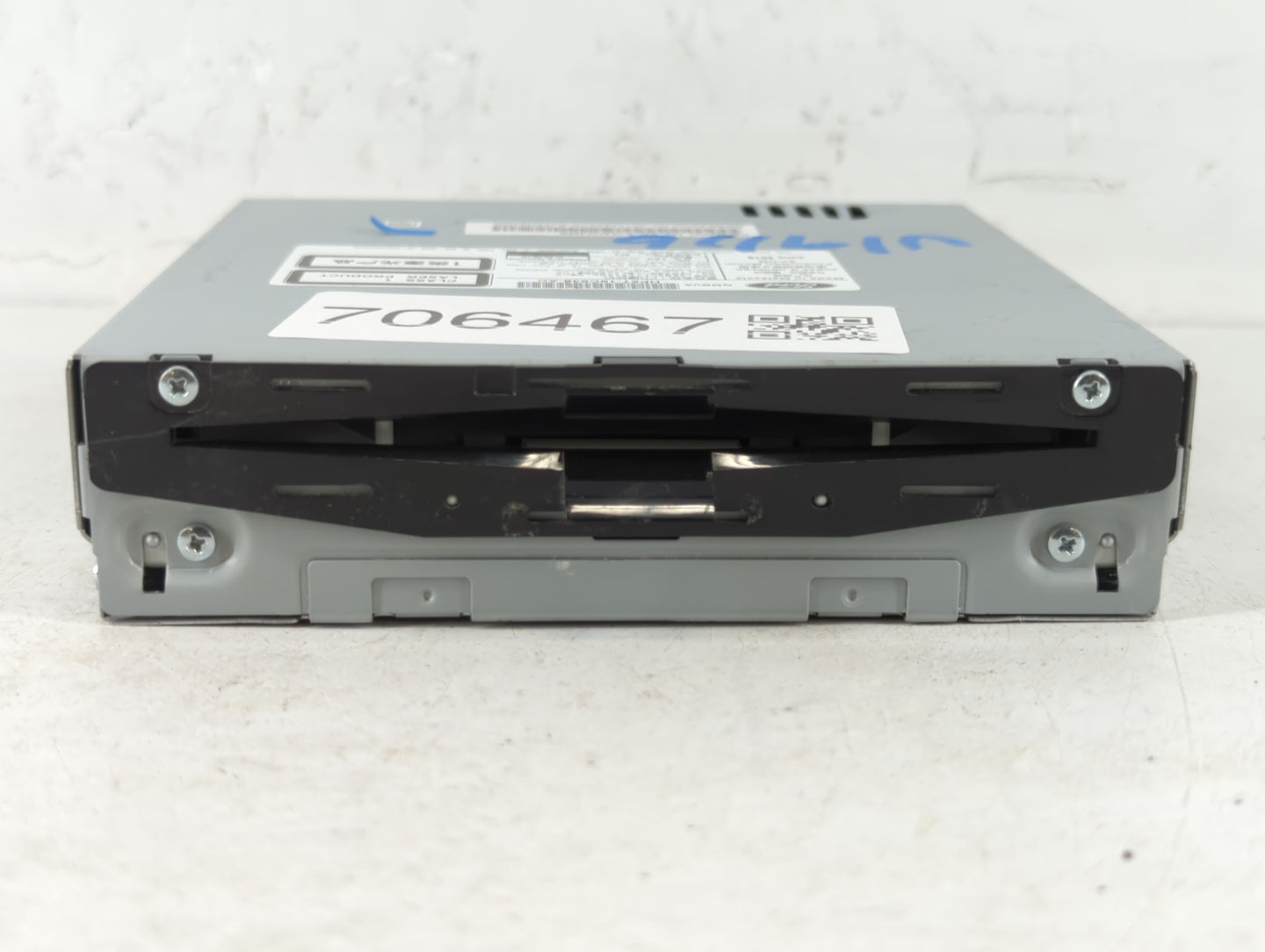 2017-2020 Lincoln Mkz Radio AM FM Cd Player Receiver Replacement P/N:HP5T-18C830-AC Fits Fits 2017 2018 2019 2020 OEM Used A