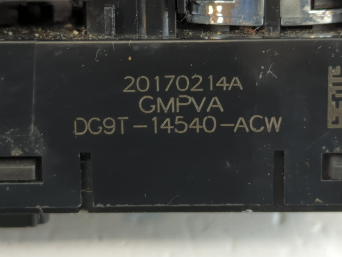 2013-2020 Lincoln Mkz Master Power Window Switch Replacement Driver Side Left P/N:DG9T-14540-ACW Fits OEM Used Auto Parts - 