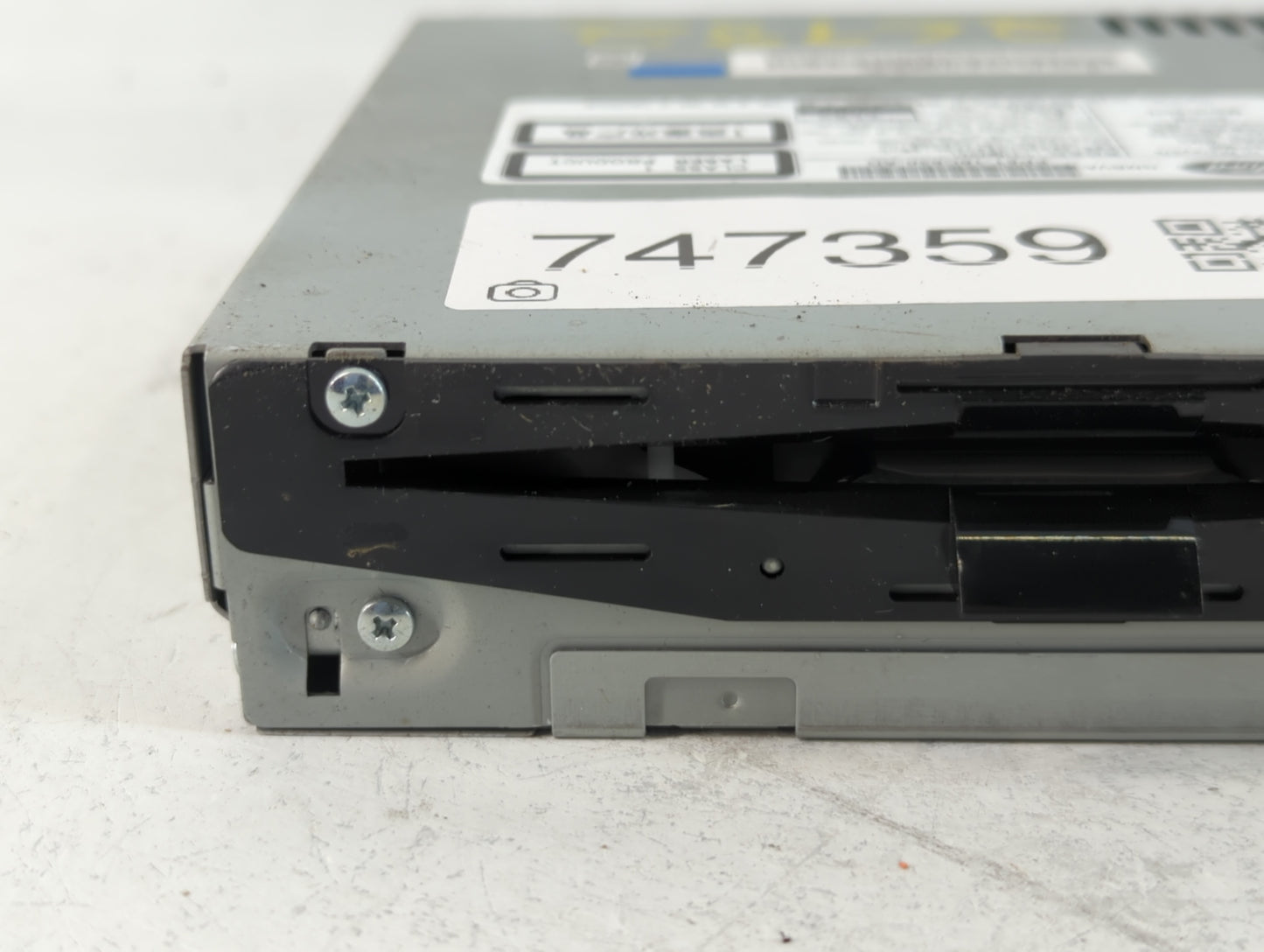 2020 Lincoln Mkz Radio AM FM Cd Player Receiver Replacement P/N:FP5T-18C830-AD Fits OEM Used Auto Parts - Oemusedautoparts1.