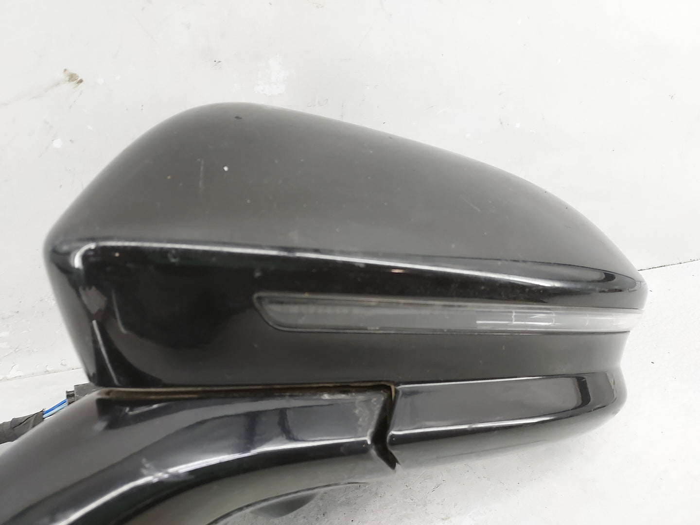 2019-2020 Lincoln Nautilus Driver Side View Mirror - Left Door Mirror OEM Used - Oemusedautoparts1.com