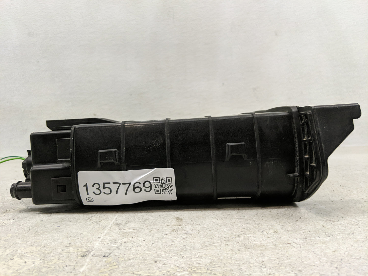 2020 Lincoln Nautilus Fuel Vapor Charcoal Canister - Oemusedautoparts1.com