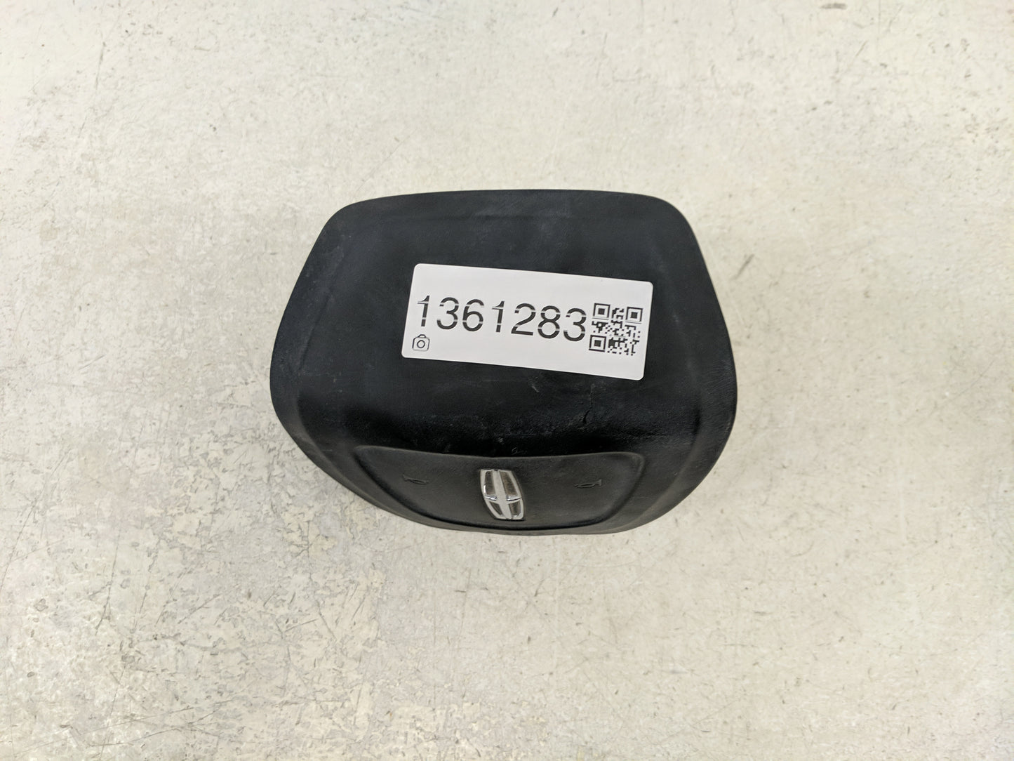 2019-2020 Lincoln Nautilus Air Bag Driver Left Steering Wheel Mounted P/N:KA1B-C699D88-A Fits Fits 2019 2020 OEM Used Auto P