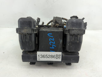 compare product 2019-2020 Lincoln Nautilus Fusebox Fuse Box Panel Relay Module P/N:G2GT14A075AA Fits Fits 2019 2020 OEM Used Auto Parts