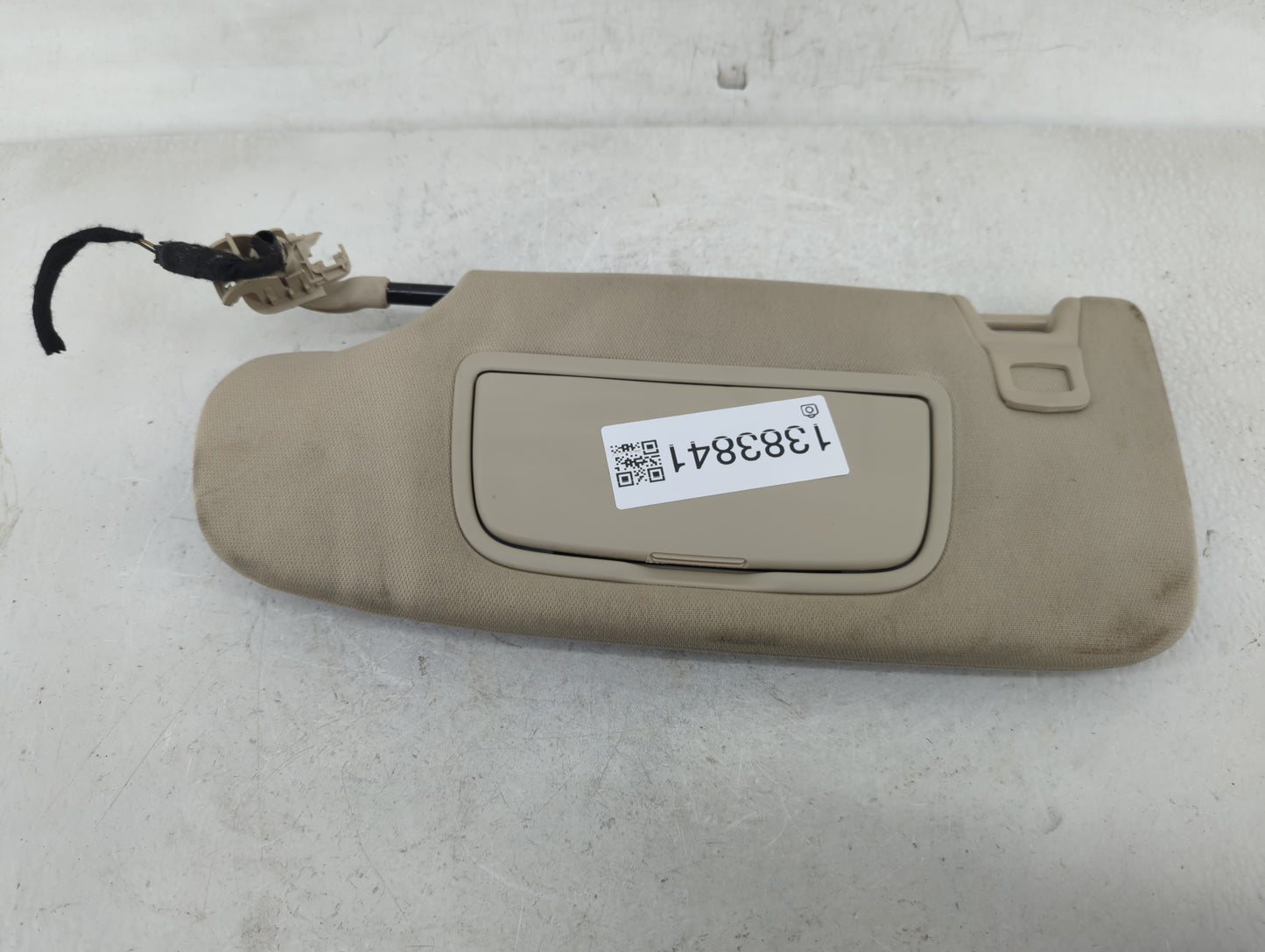 2020 Lincoln Nautilus Sun Visor Shade Replacement Driver Left Mirror Fits OEM Used Auto Parts - Oemusedautoparts1.com