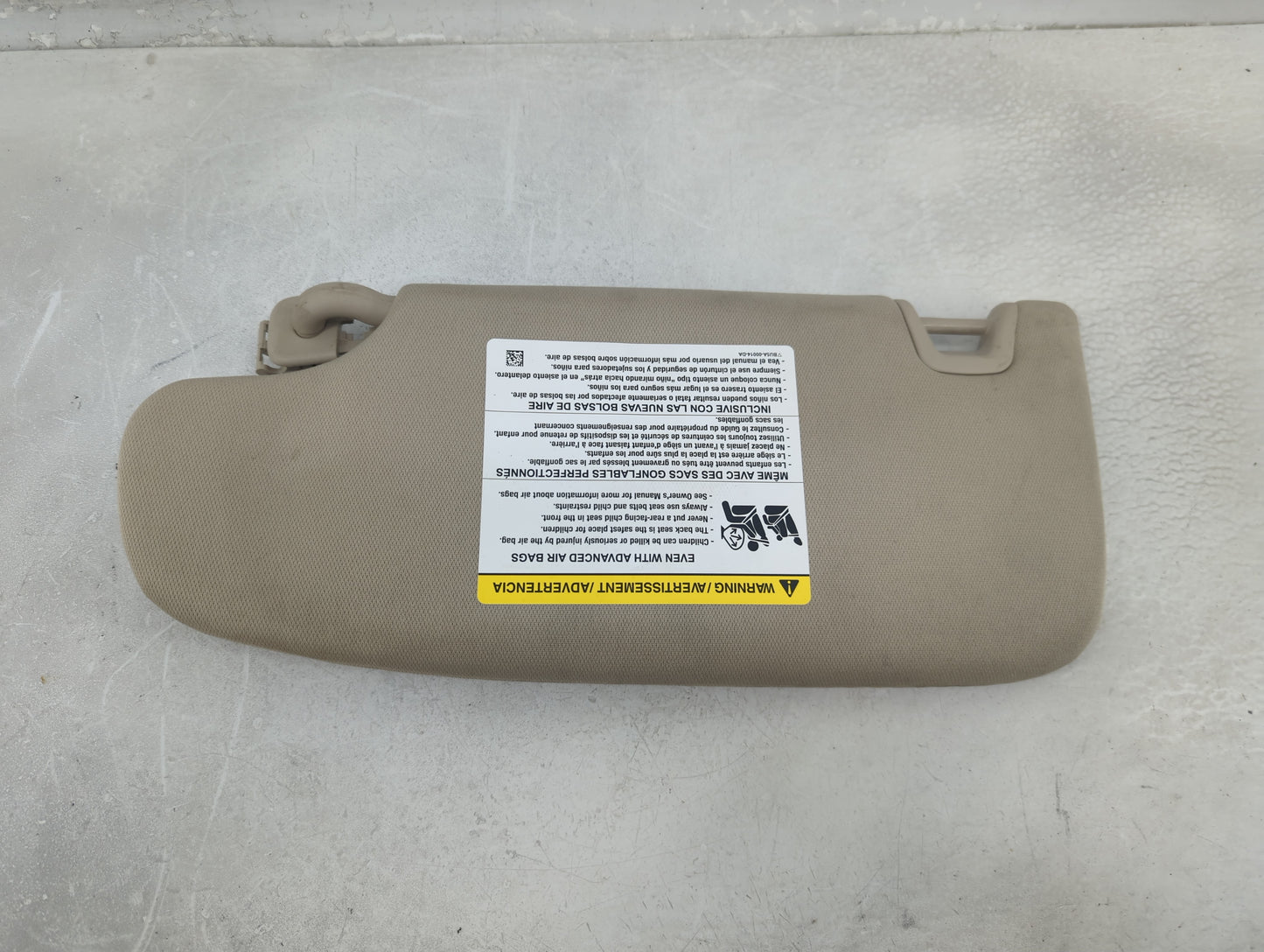 2020 Lincoln Nautilus Sun Visor Shade Replacement Passenger Right Mirror Fits OEM Used Auto Parts - Oemusedautoparts1.com