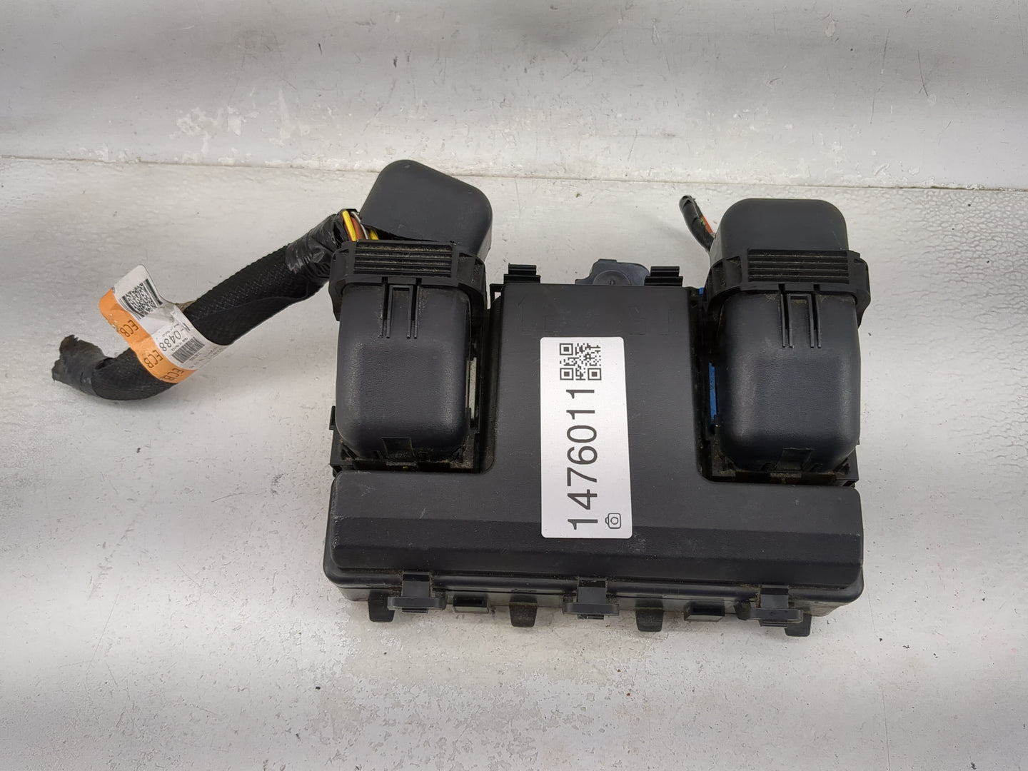 2019-2020 Lincoln Nautilus Fusebox Fuse Box Panel Relay Module P/N:G2GT14A075AA GU5T-14B192-GA, GU5T-14B192-HA Fits Fits 201