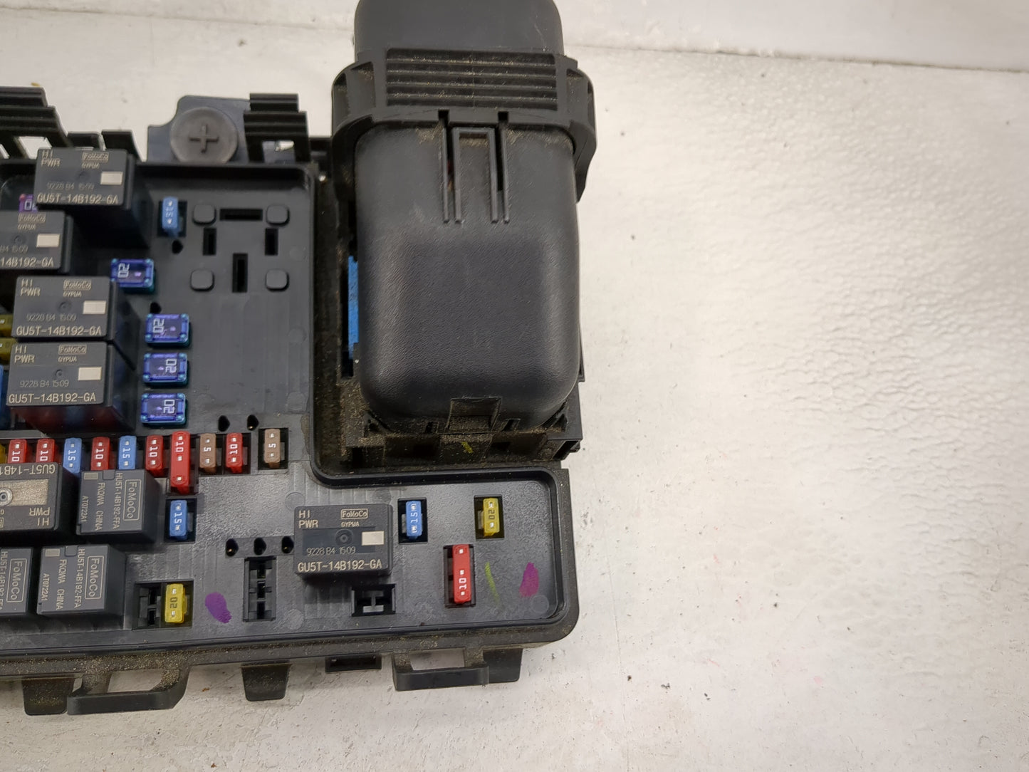 2019-2020 Lincoln Nautilus Fusebox Fuse Box Panel Relay Module P/N:G2GT14A075AA GU5T-14B192-GA, GU5T-14B192-HA Fits Fits 201