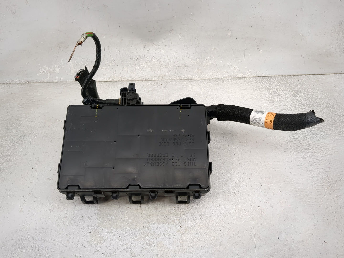 2019-2020 Lincoln Nautilus Fusebox Fuse Box Panel Relay Module P/N:G2GT14A075AA GU5T-14B192-GA, GU5T-14B192-HA Fits Fits 201