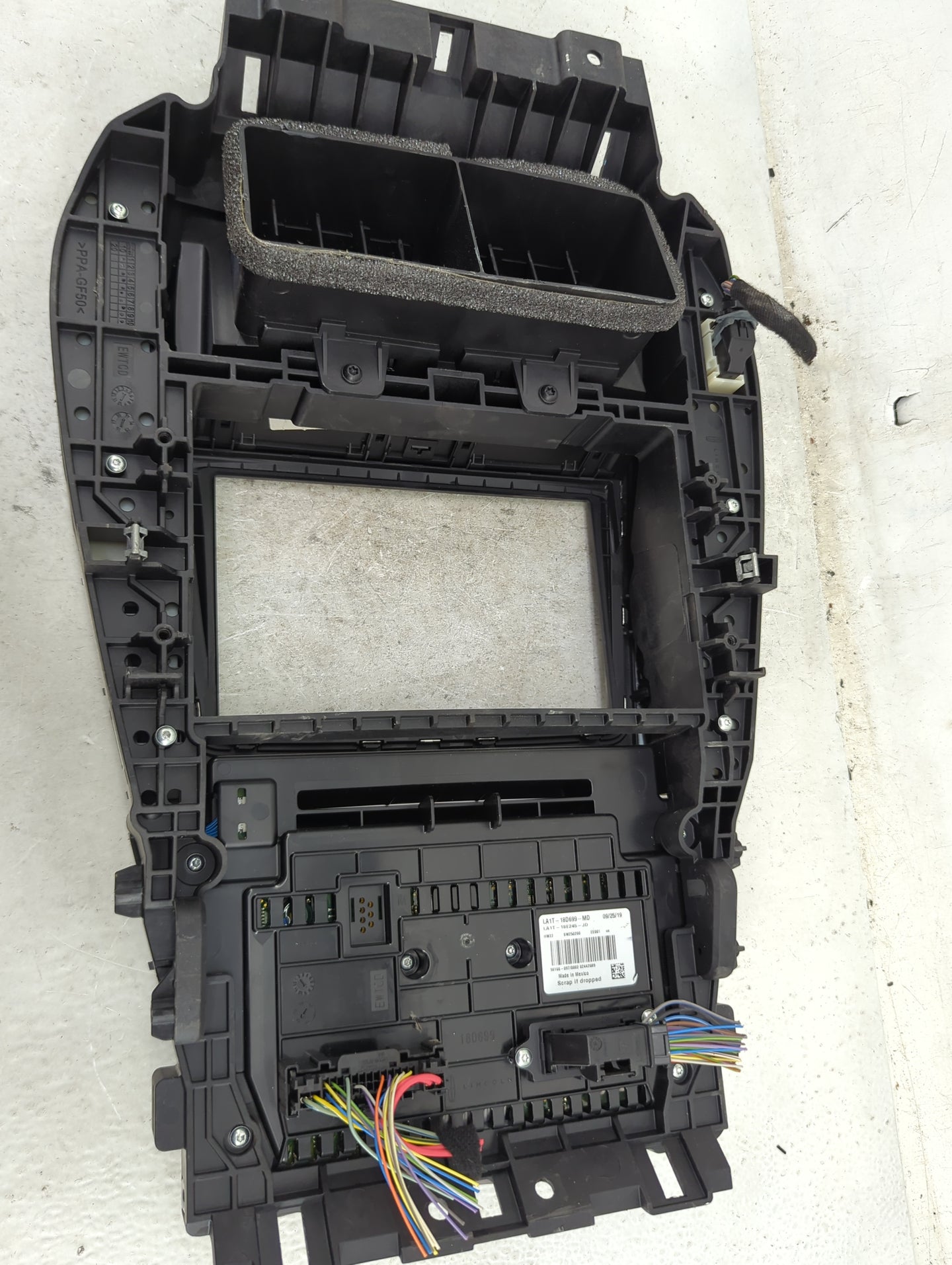 2019-2020 Lincoln Nautilus Radio Control Panel 1489282 - Oemusedautoparts1.com