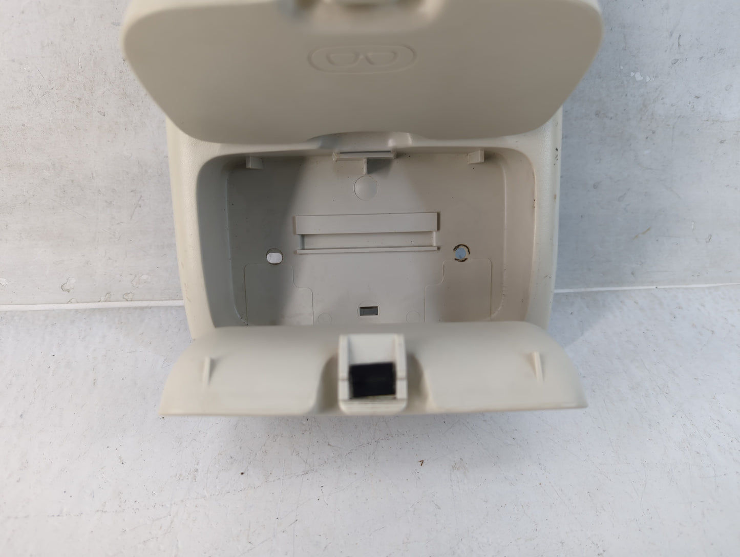 2020 Lincoln Navigator Overhead Roof Console - Oemusedautoparts1.com