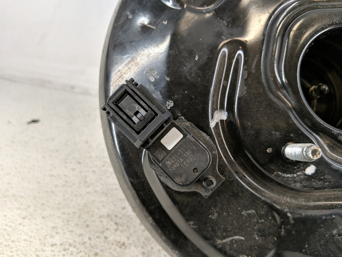Mazda 3 Power Brake Booster Oem 1198859 - Oemusedautoparts1.com