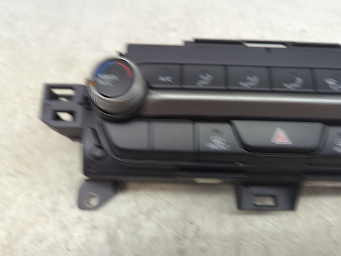 2019-2022 Mazda 3 Climate Control Module Temperature AC/Heater Replacement P/N:BDGF 61 190B Fits Fits 2019 2020 2021 2022 OE