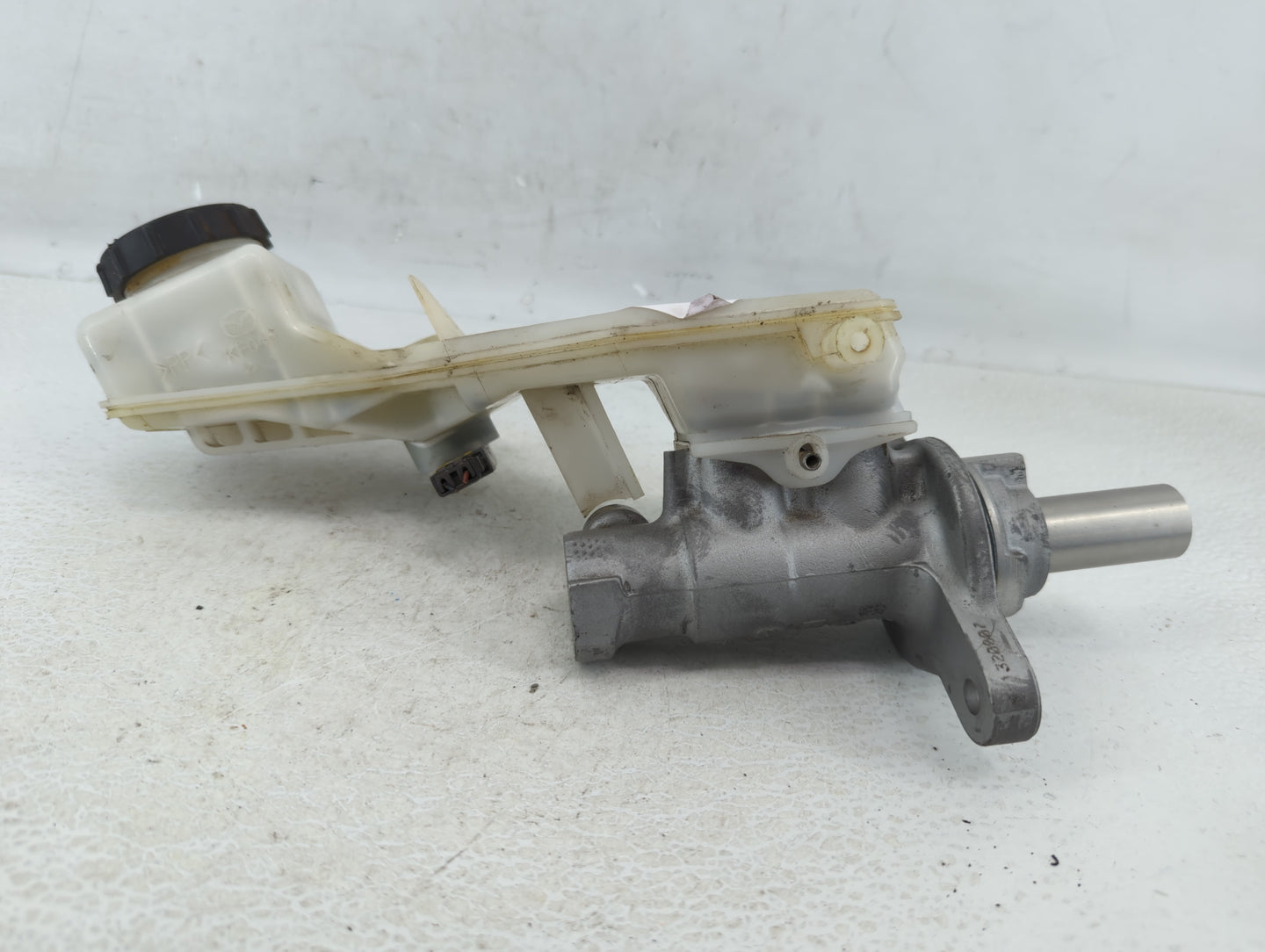 2019-2022 Mazda 3 Brake Master Cylinder - Oemusedautoparts1.com