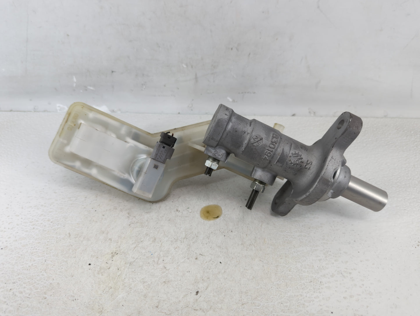 2019-2022 Mazda 3 Brake Master Cylinder - Oemusedautoparts1.com