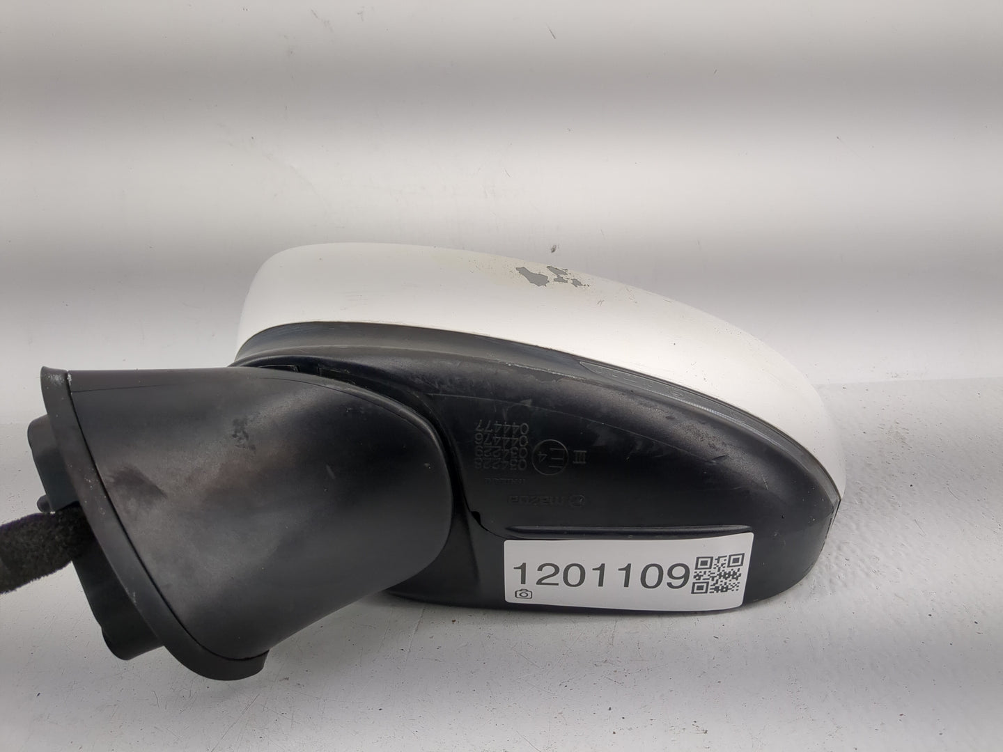 2017-2021 Mazda 6 Driver Side View Mirror - Left Door Mirror OEM Used - Oemusedautoparts1.com