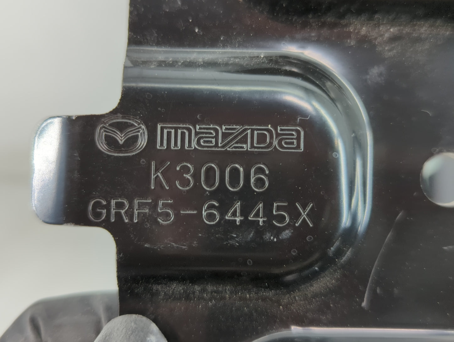 2018-2021 Mazda 6 Center Console Armrest Cover Lid P/N:K3006 GRF5-6445X Fits Fits 2018 2019 2020 2021 OEM Used Auto Parts - 
