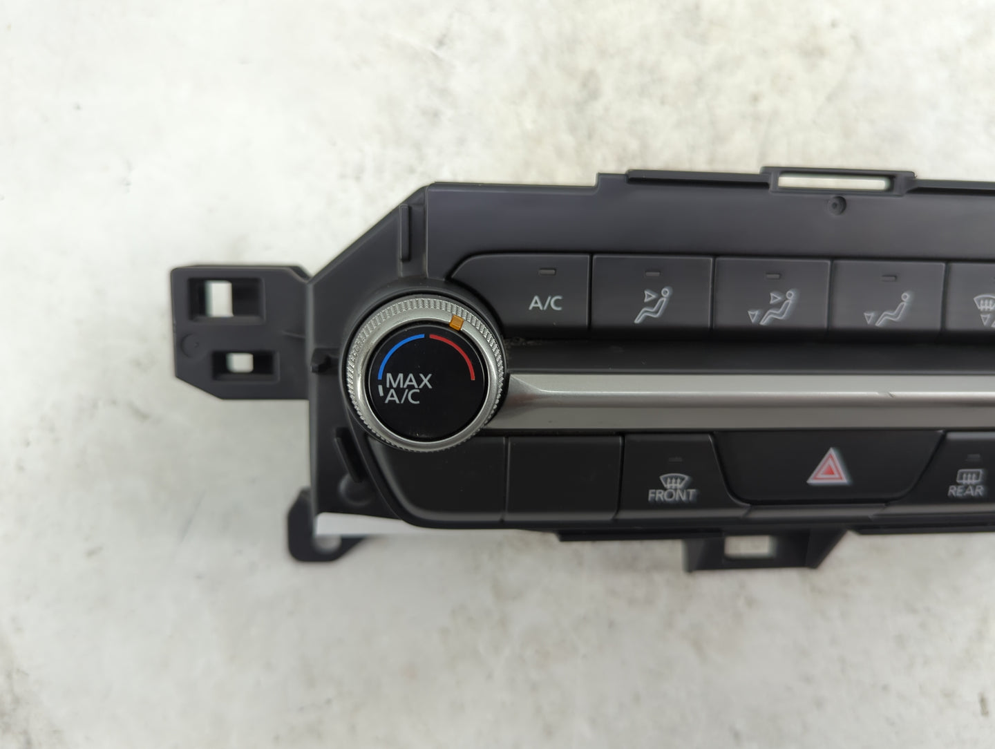 2020 Mazda Cx-30 Climate Control Module Temperature AC/Heater Replacement P/N:BDGF 61 190B BDGF61190B Fits OEM Used Auto Par