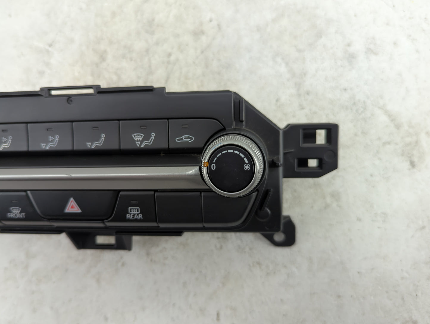 2020 Mazda Cx-30 Climate Control Module Temperature AC/Heater Replacement P/N:BDGF 61 190B BDGF61190B Fits OEM Used Auto Par