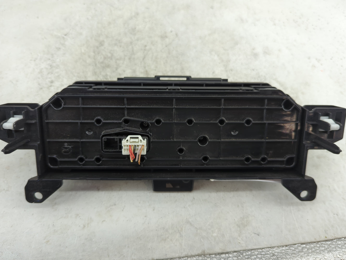 2020 Mazda Cx-30 Climate Control Module Temperature AC/Heater Replacement P/N:BDGF 61 190B BDGF61190B Fits OEM Used Auto Par