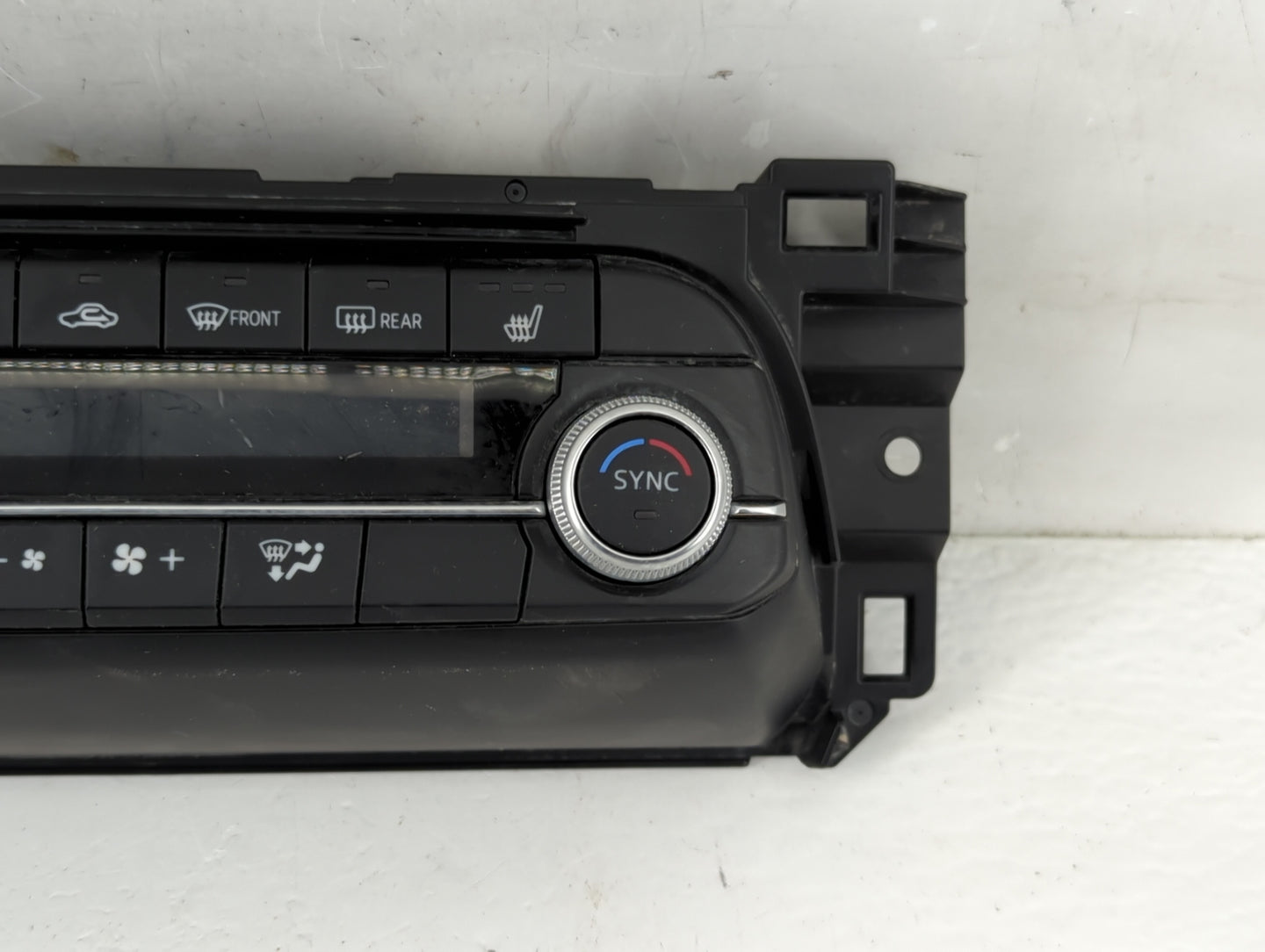 2020 Mazda Cx-5 Climate Control Module Temperature AC/Heater Replacement P/N:KN1B 61190 Fits OEM Used Auto Parts - Oemusedau