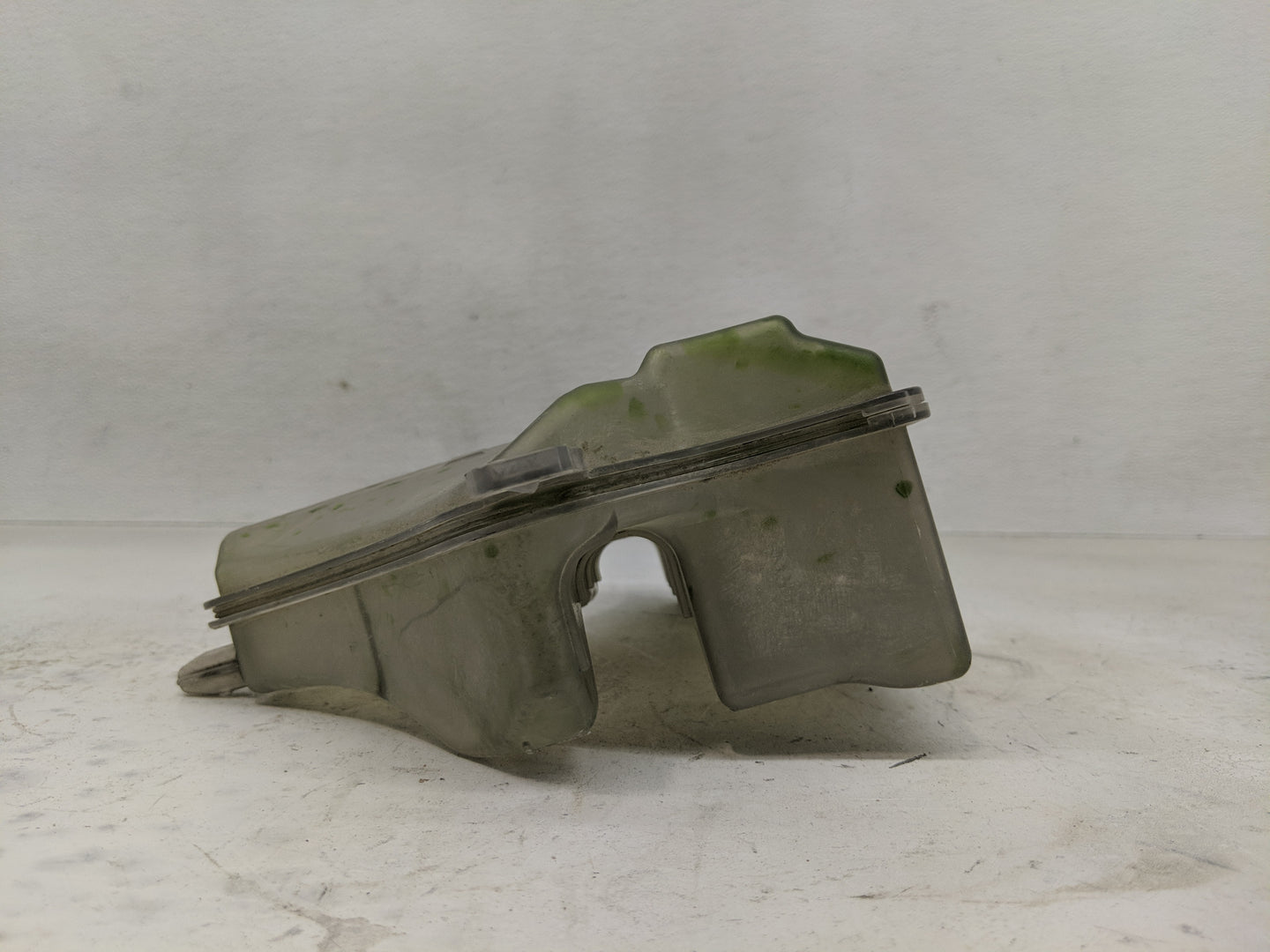 Mazda Cx-5 Windshield Washer Fluid Reservoir Bottle Oem - Oemusedautoparts1.com